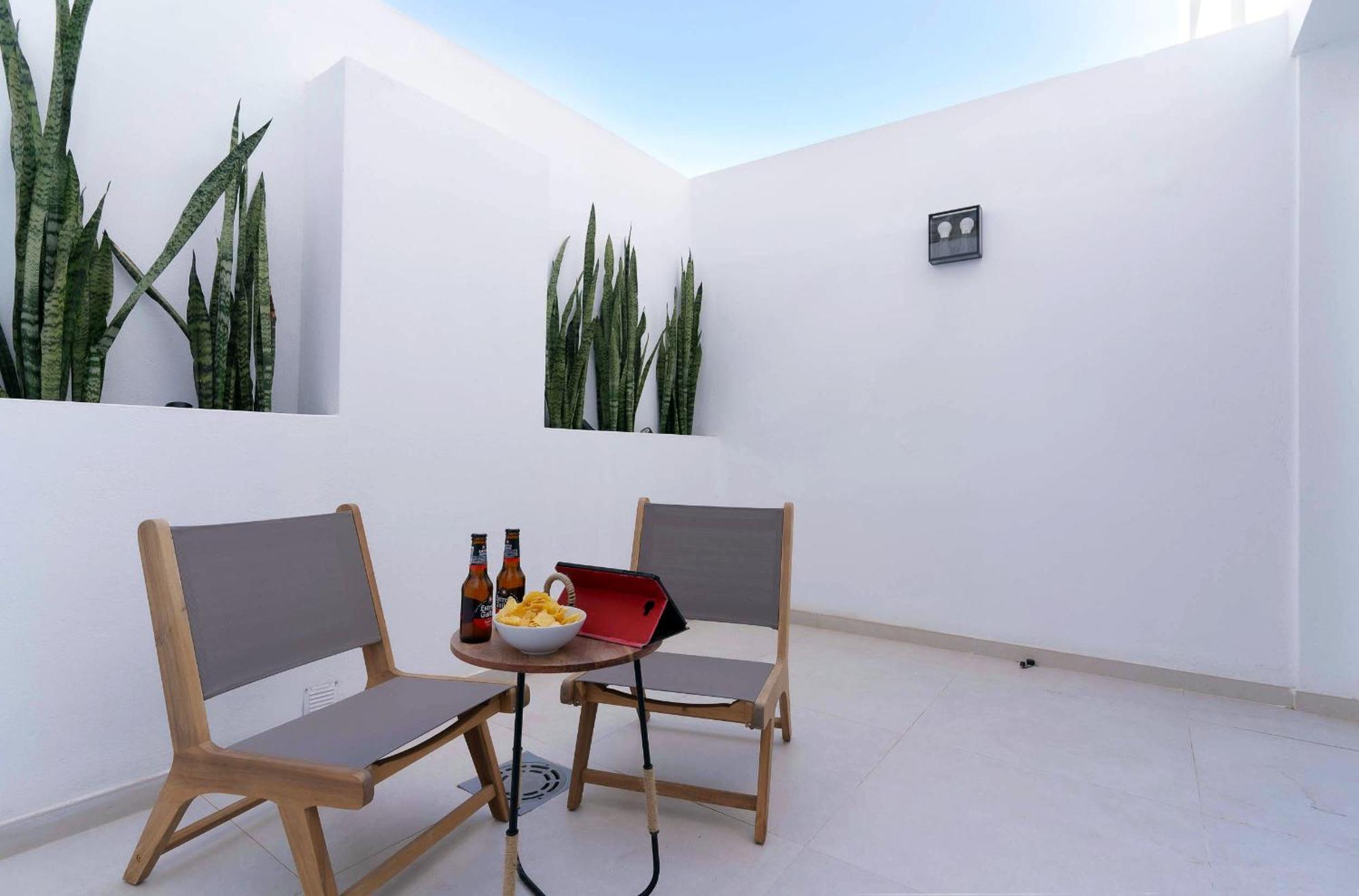 Blue Marina Suites - Boutique Apartments Arrecife  Exteriér fotografie